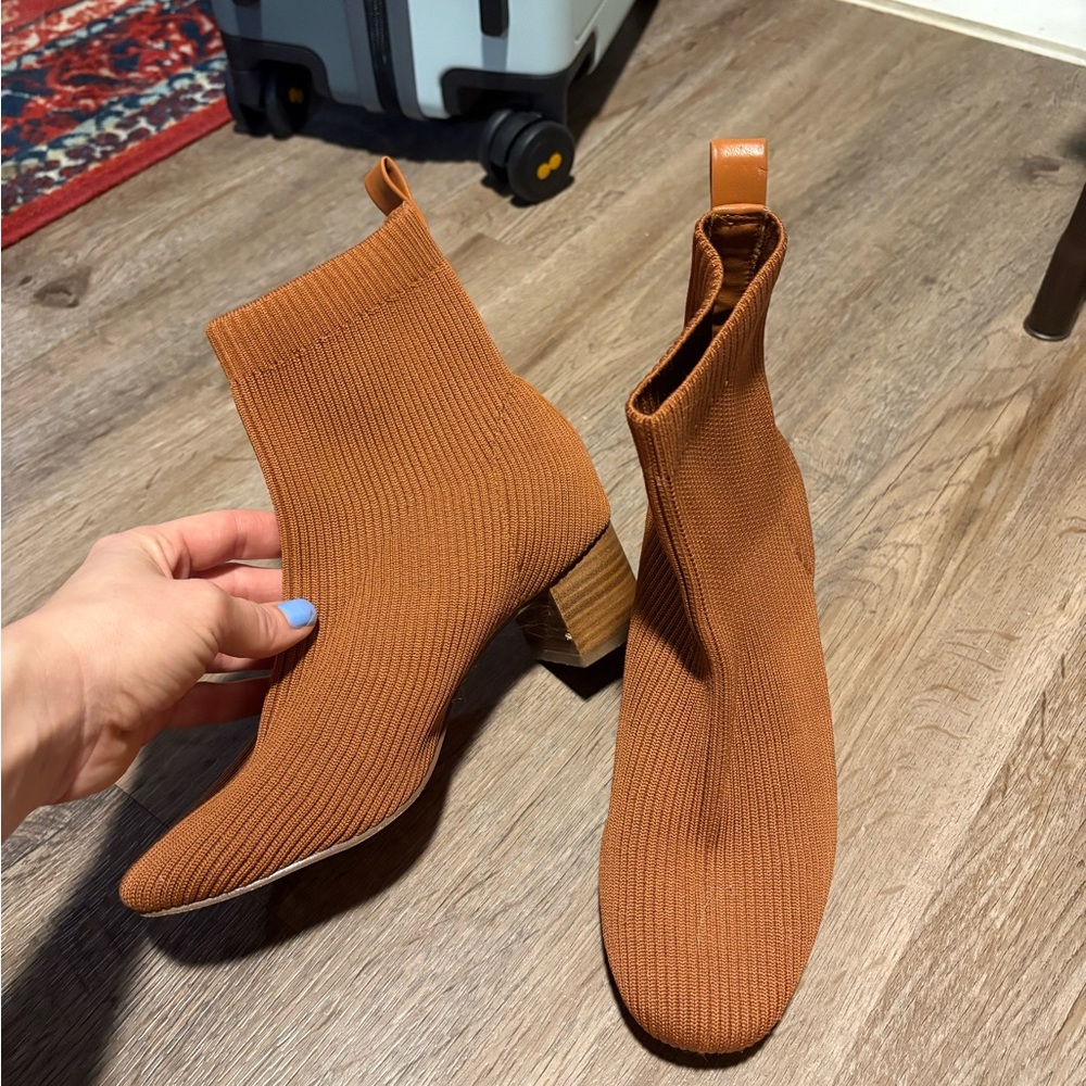 Joie Tan Ribbed Ankle Booties
